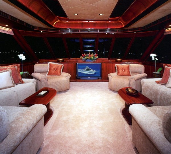 Yacht FORTY LOVE, WEST COAST CUSTOM CHARTERWORLD Luxury Superyacht